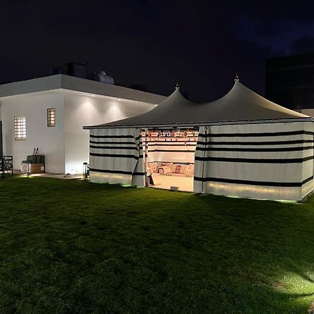 Garden Land Aparthotel คามิสมูชาอิท ภายนอก รูปภาพ