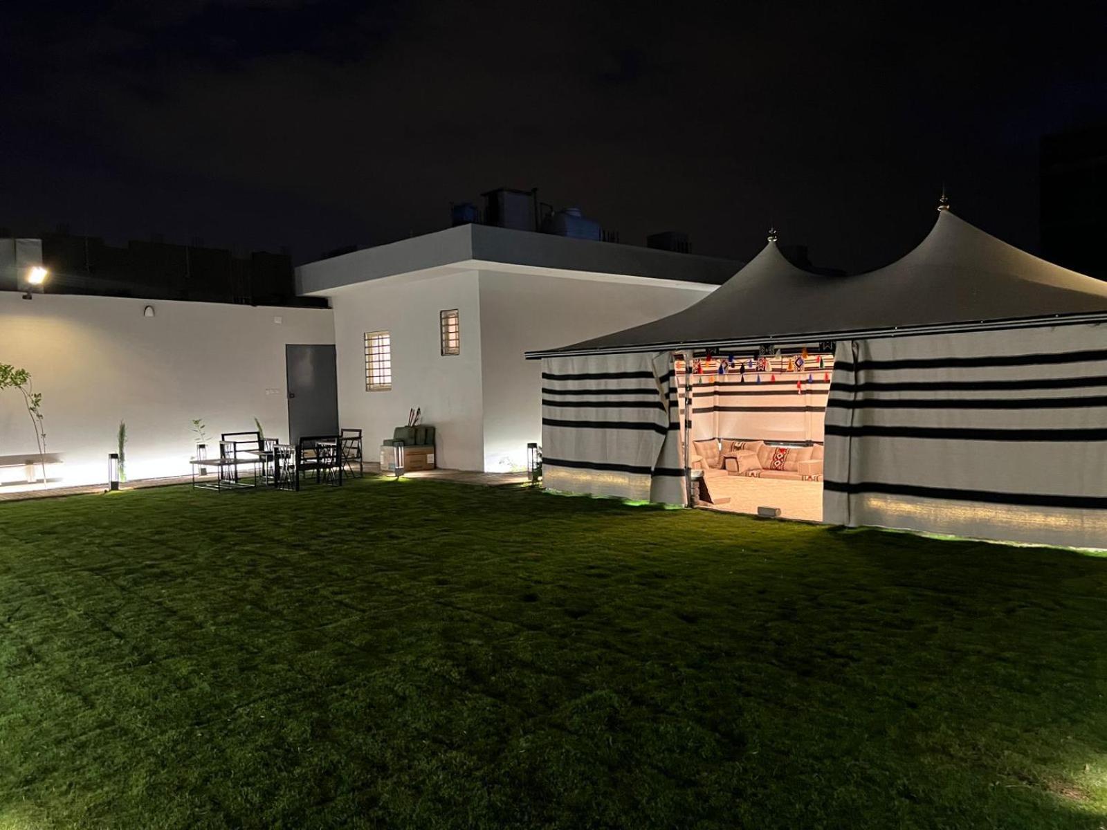 Garden Land Aparthotel คามิสมูชาอิท ภายนอก รูปภาพ