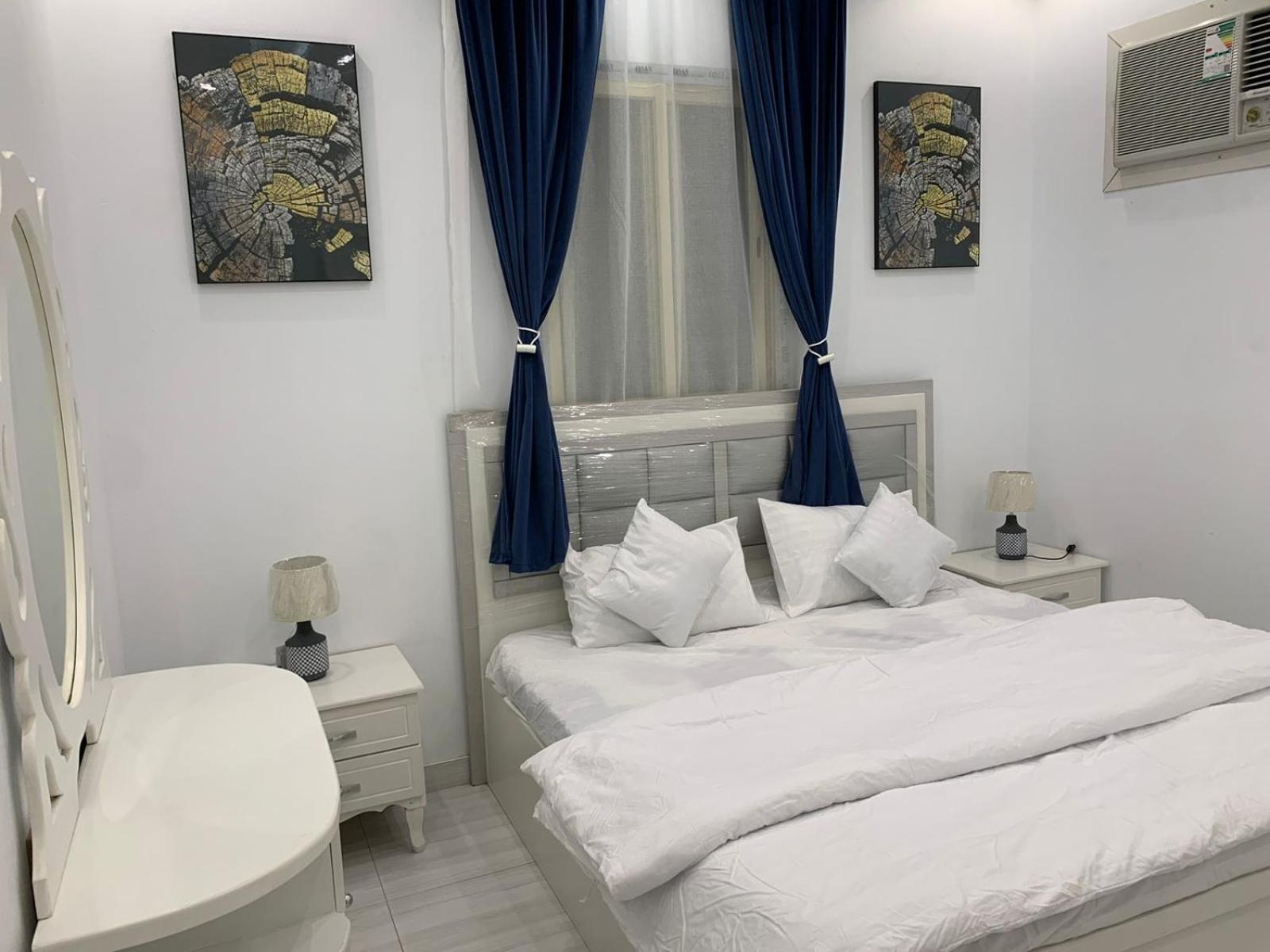 Garden Land Aparthotel คามิสมูชาอิท ภายนอก รูปภาพ