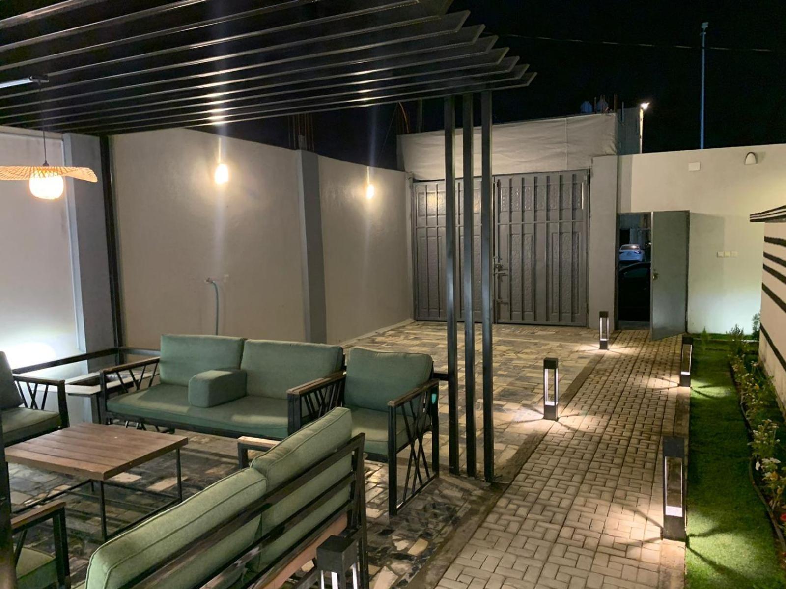 Garden Land Aparthotel คามิสมูชาอิท ภายนอก รูปภาพ